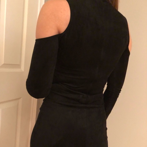 Oh Polly Cold Shoulder Black dress - Picture 2 of 2